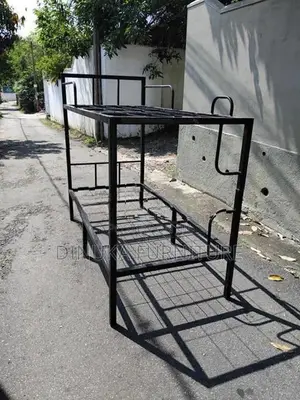 Bed 6ft *3ft