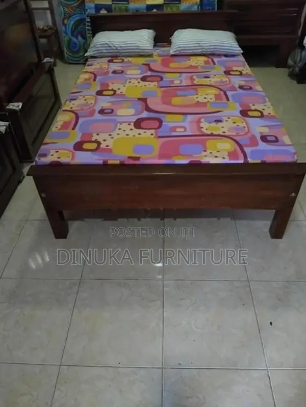 Bed 6ft *4ft