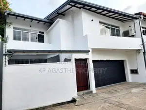 3st Luxury House for Sale in Kotte