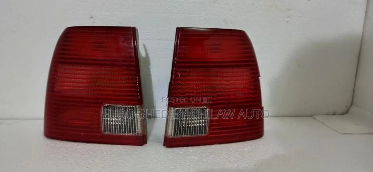 Volks Wagen Passat B5 Tail Lights