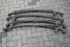 Nissan Caravan E25 Spring Rear Pair