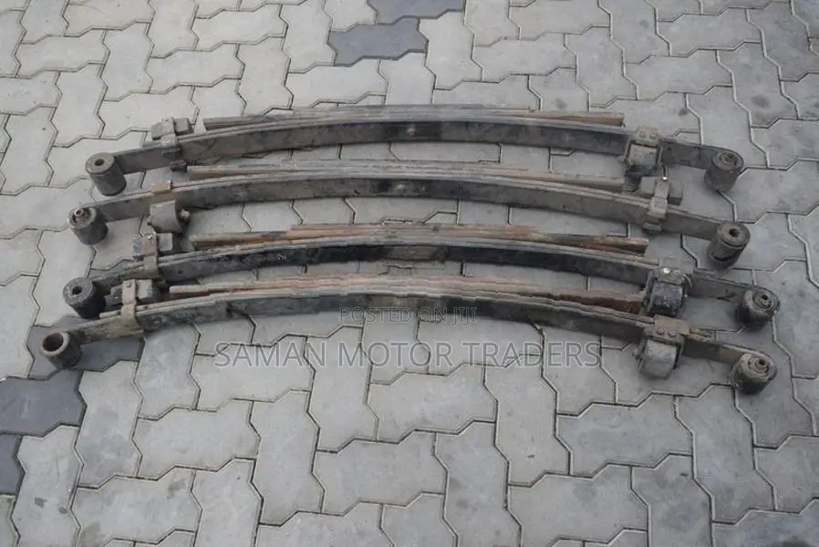 Nissan Caravan E25 Spring Rear Pair