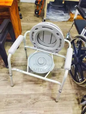 Commode Chair Height Adjustable