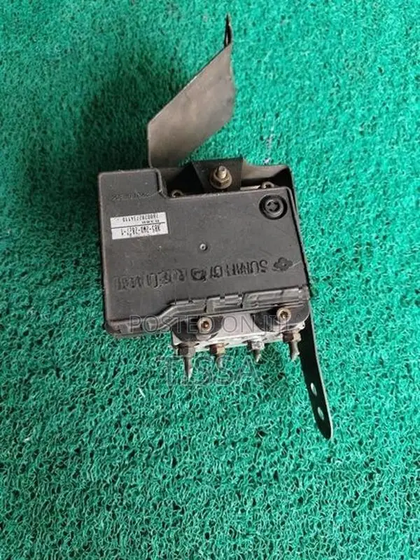 Mitsubishi Lancer CS2 ABS Unit