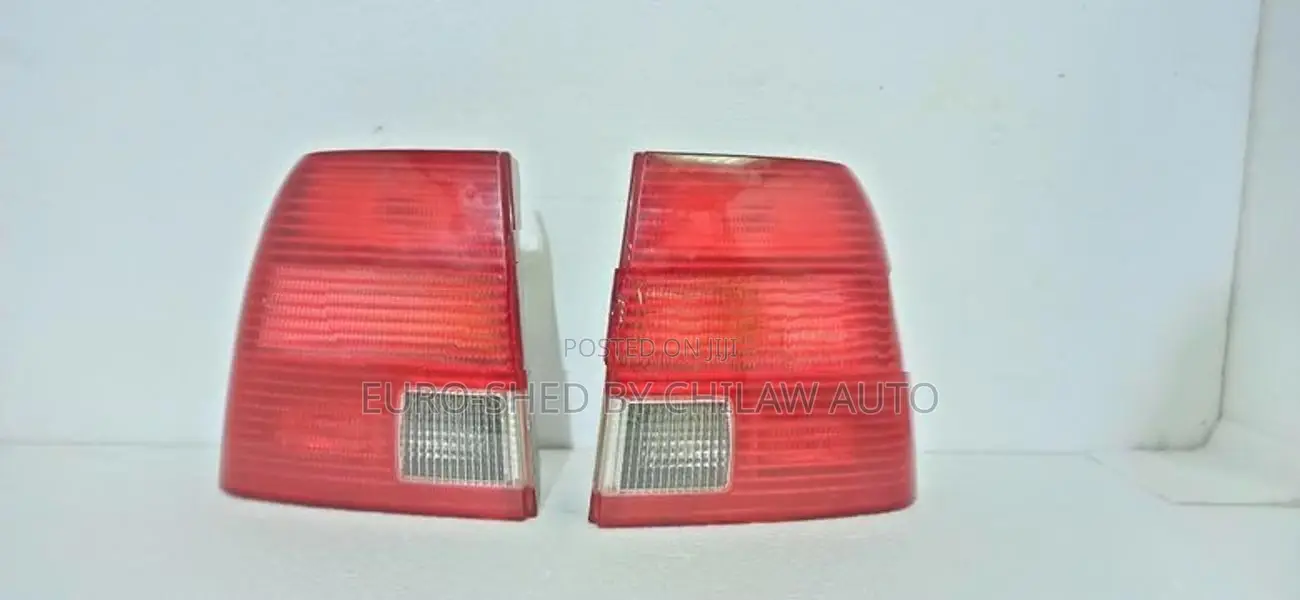 Volks Wagen Passat B5 Tail Lights