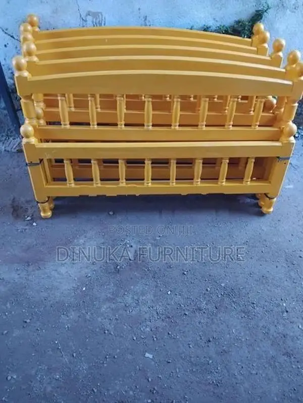 Attonia Bed