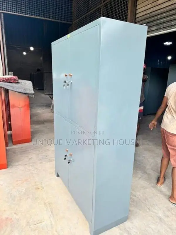 Modern 6x4 Workmanship Locker