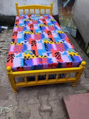 Attonia Bed