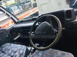 Atlas 12 v Cabin