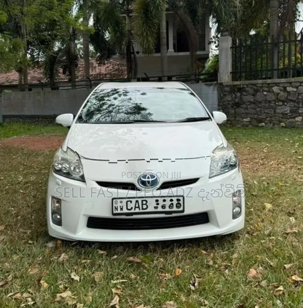 Toyota Prius S Touring 2012