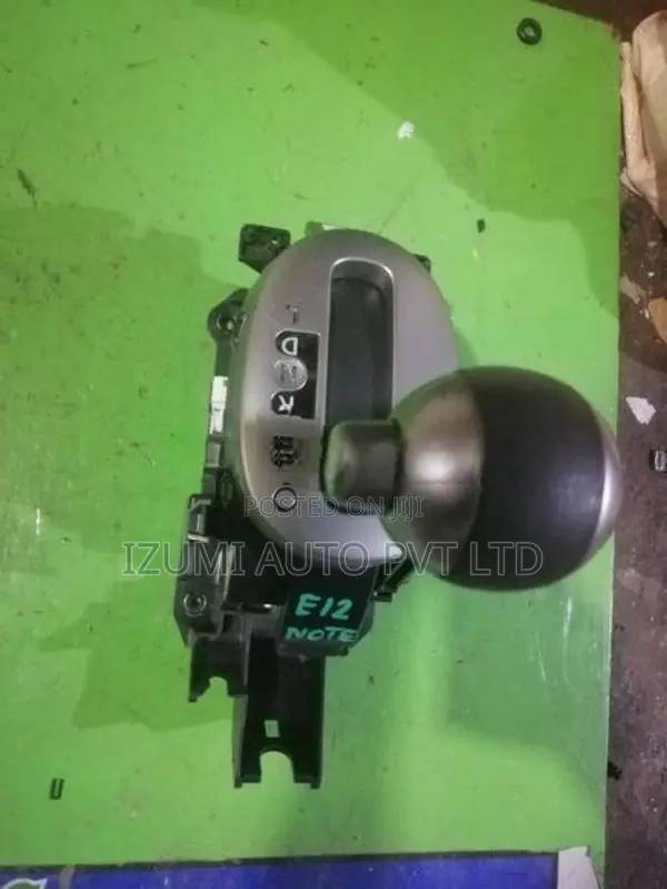 Nissan Note E12 Gear Shifter