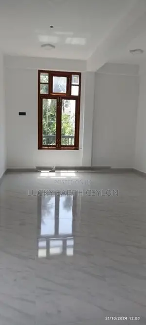 Piliyandala Brand New 3 Storey House with Gym for Sale (S124)