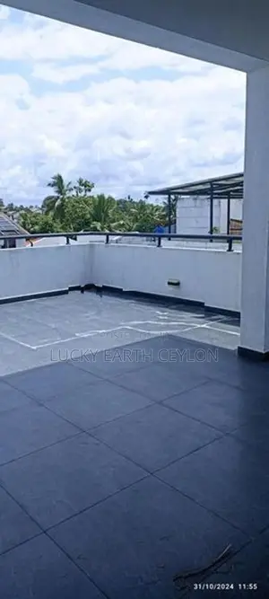 Piliyandala Brand New 3 Storey House with Gym for Sale (S124)