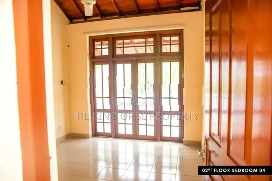 House for sale in Nawala