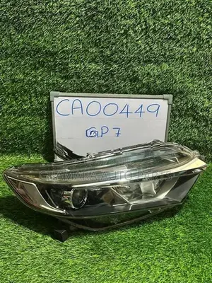 Honda Fit Shuttle (GP7) Head Light