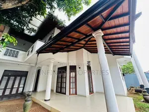(AF936) 02 Story House & 15 P sale At Elhena Road Maharagama
