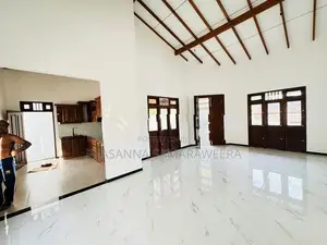 අති සුඛෝපභෝගී අලංකාර සුවිසල් දෙමහල් නිවස විකිණීමට piliyandala