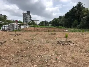 Land for sale in Thalawathugoda