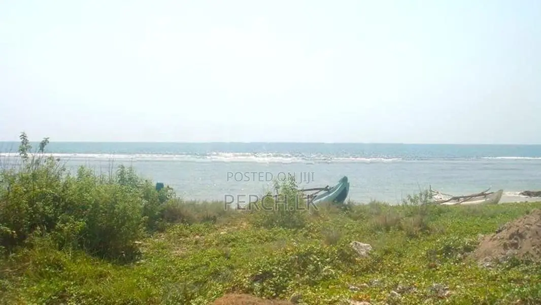 Beachfront Land for Sale in Passikudah