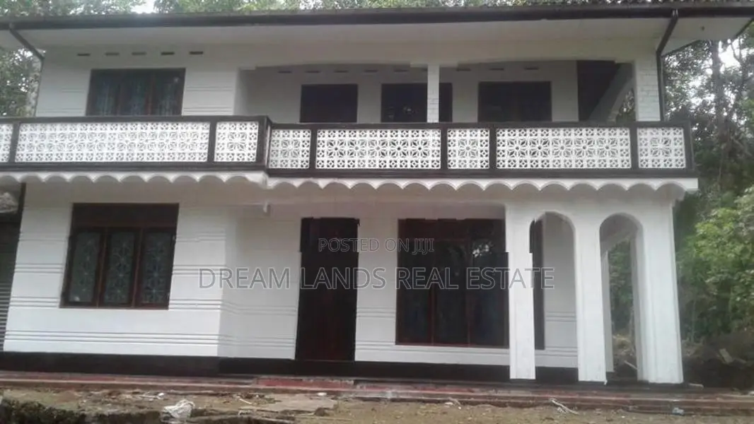 7BED HOUSE FOR SALE IN LAKSHAPANA (SP369)