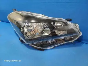 Toyota vits KSP 130 Head Lamp L R