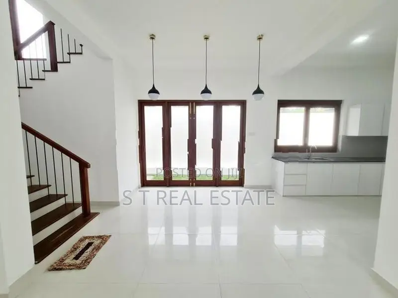 Modern Luxury Three Story House For Sale In Kottawa