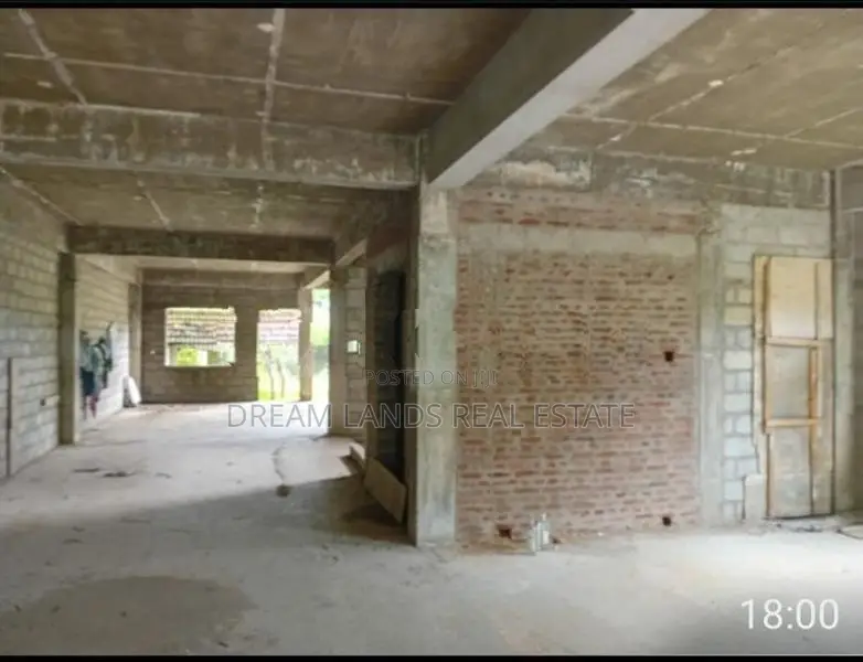 ☆ Kurunagala 6 Story Building for Sale ( RS-84)
