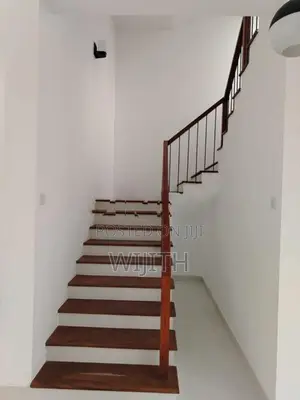 Super 3 Storey House for Sale in Kottawa