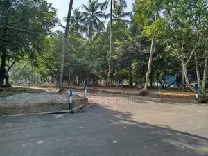 Land In Yakkala Town