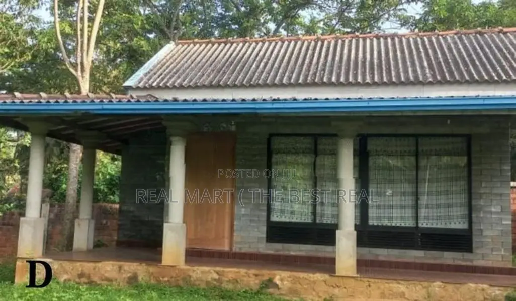 Embilipitiya : New 15 BR Lake Front Beautiful Hotel For Sale