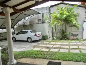 Separate 3 story house Battaramulla