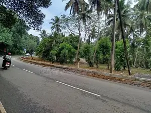 Land in Yakkala Town Residential