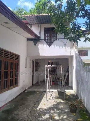 7 Bed House for Sale in Kiribathgoda (SP277)