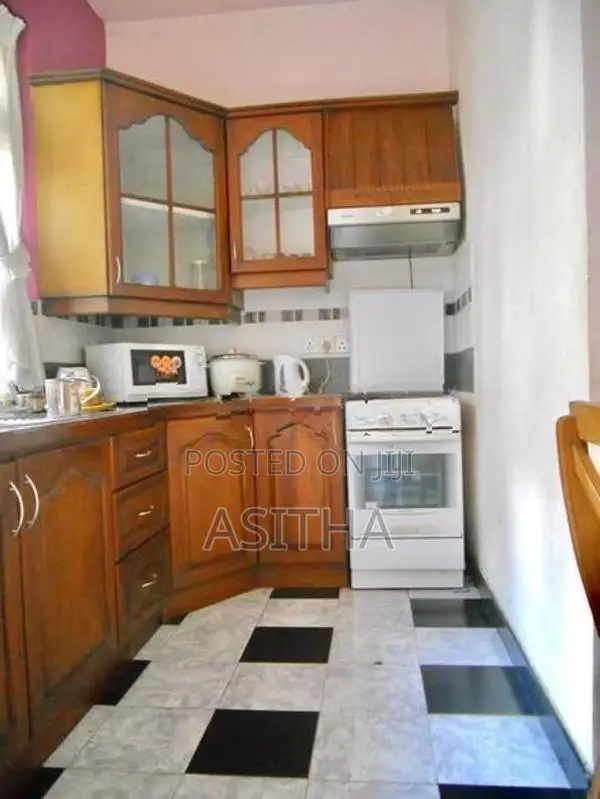 Separate 3 story house Battaramulla