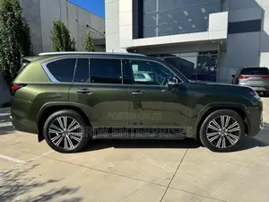 Lexus Land Cruiser LX 500/600 2025