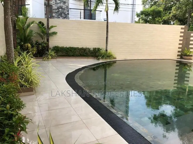 Luxury House For Sale In Kohuwala