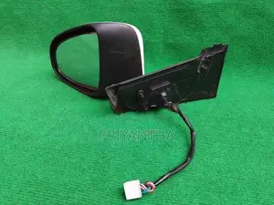 Toyota Vitz Ksp130 Left Side Mirror