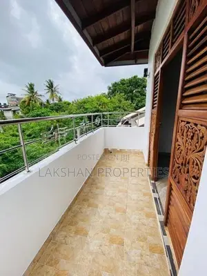 Two Story House For Sale In Piliyandala