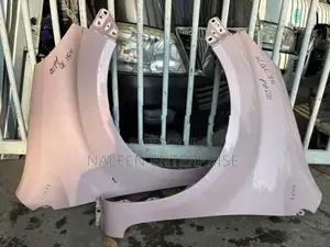 Toyota Passo KGC30 Fenders