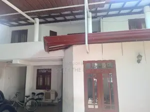Mount Lavinia : 4BR (10P) Luxury House for Sale
