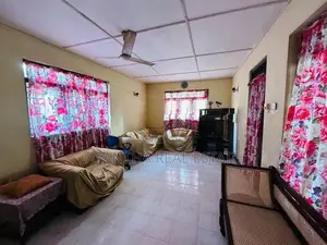 21.5 P Property Sale At Kumarage watha Road Pelawatha Battramulla