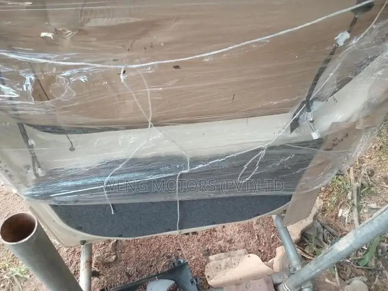 Suzuki Spacia MK42S Dicky Door