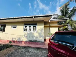 21.5 P Property Sale At Kumarage watha Road Pelawatha Battramulla
