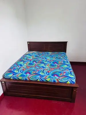 Modern Teak 6x5 Queen Bed