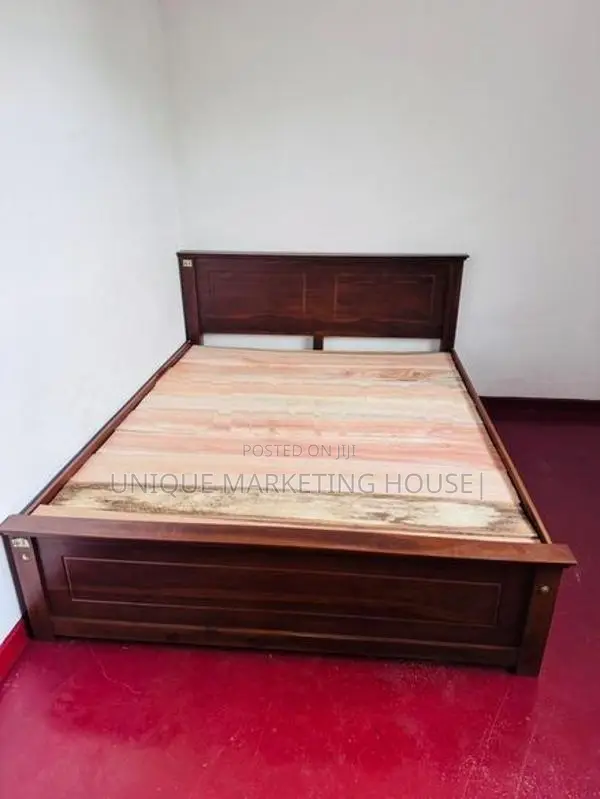 Modern Teak 6x5 Queen Bed