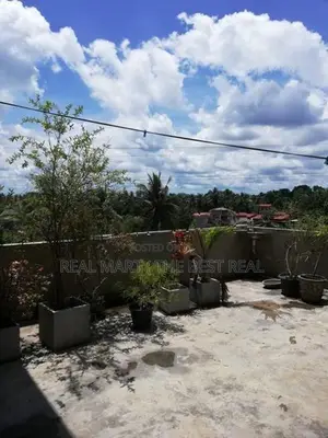 Kaduwela : 3BR (6P) Luxury House for Sale at Welivita