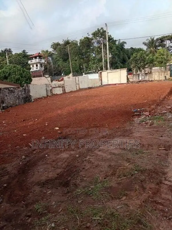13 P Land with House for Sale at Facing Anderson Road Dehiwala