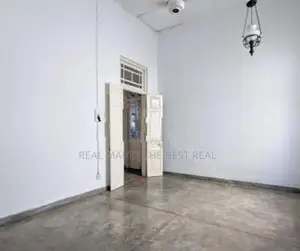 Colombo 5 : 3 Br (20 P) Single Storied Colonial Type House for Sale