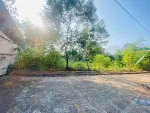 9P Rectangular Shaped Land Close to Hokndara Road, Thalawathugoda