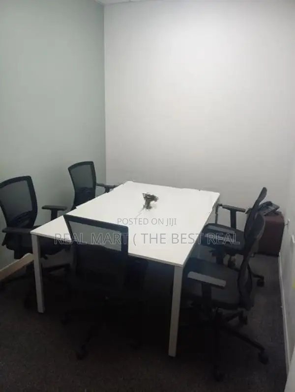Colombo 3 : 13,500 sf (18P) Showroom for Sale
